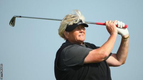 oates vic poS: He ta 'aSralya' Dev Equals laura davies